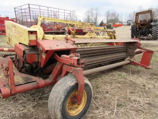 New Holland 492 Faucheuse-conditionneuse