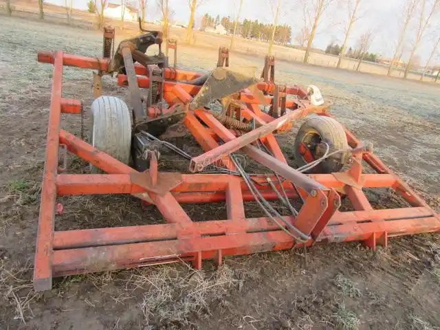 Bush Hog 1560 Cultivateur Sous-soleur