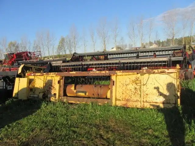New Holland 972 Header - Flex