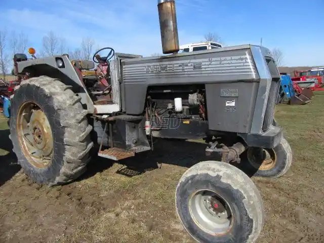 White 2-85 Tracteur