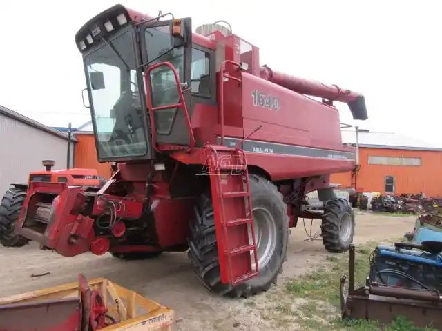 Case IH 1640 Batteuse