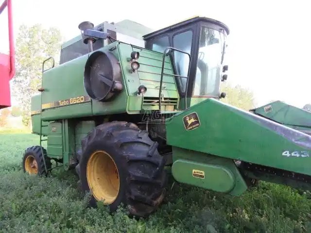 John Deere 6620 Batteuse