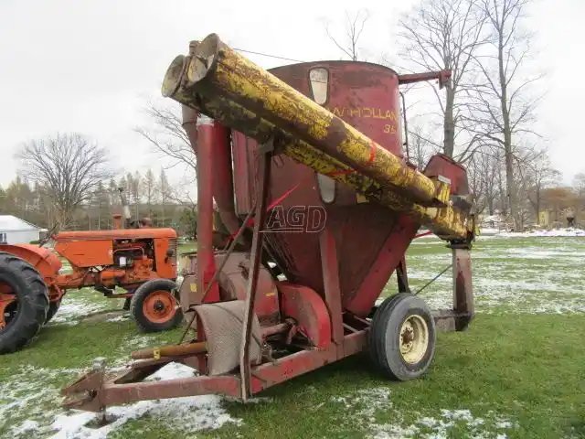 New Holland 354 Moulange