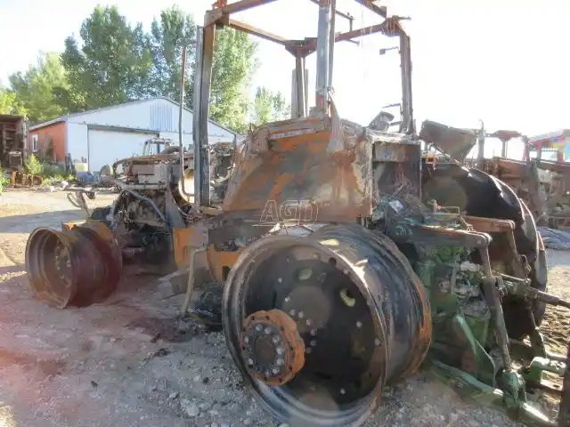 2006 John Deere 8330 Tracteur