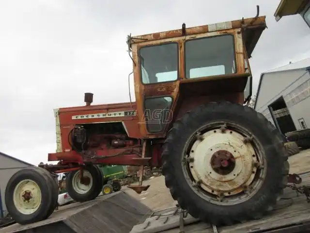 1975 Cockshutt 1755 Tracteur