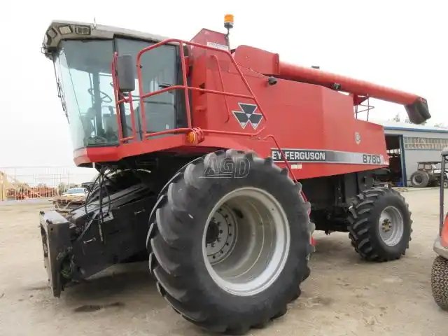 1998 Massey Ferguson 8780 Batteuse