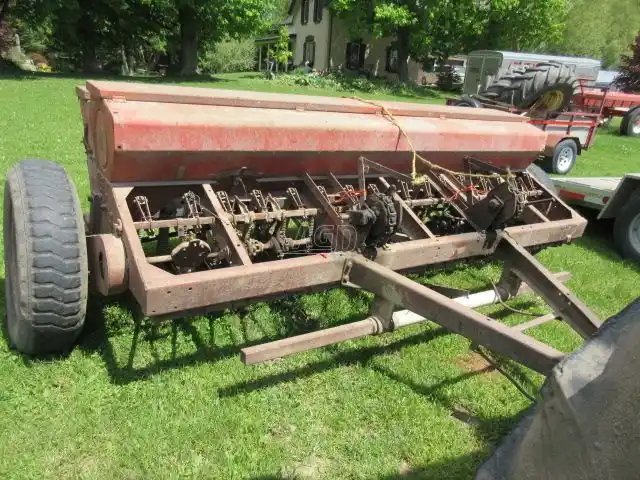 International Harvester 10 Semoir