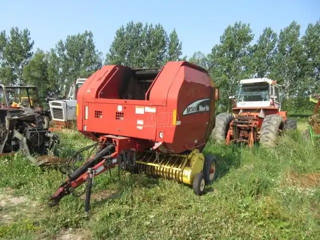 New Holland BR740 Presse à Balle Ronde