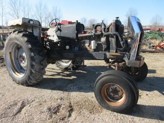 1979 White 2-70 Tracteur