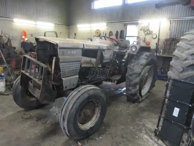 1976 White 2-60 Tracteur