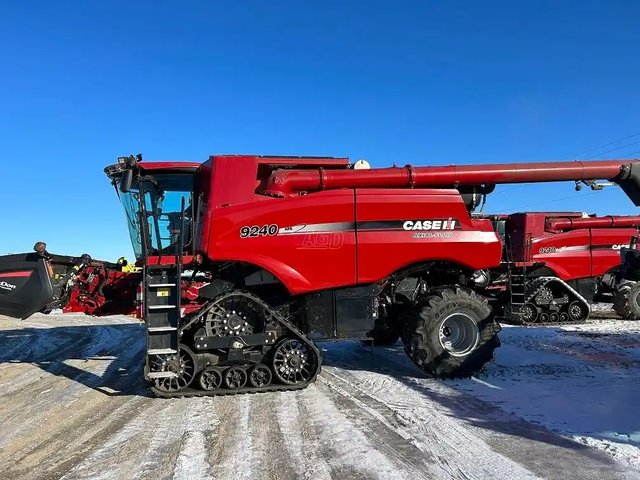 2018 Case IH 9240 Batteuse