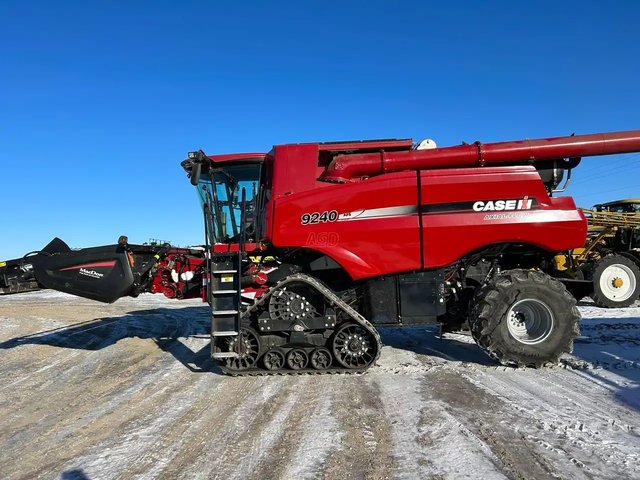 2018 Case IH 9240 Batteuse