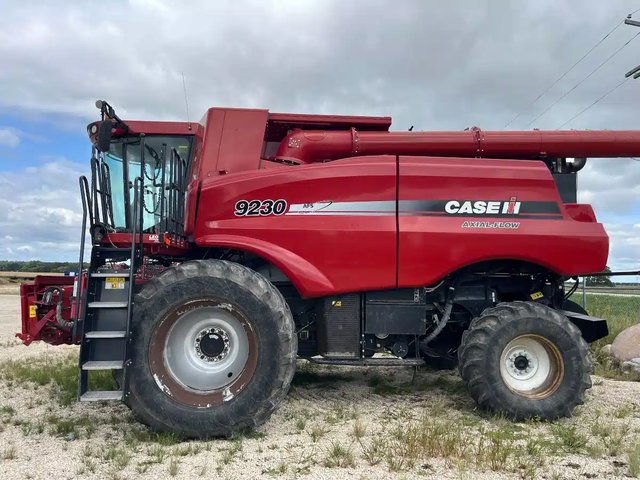2012 Case IH 9230 Batteuse