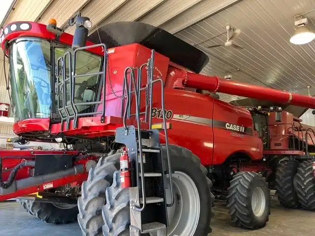 2009 Case IH 8120 Batteuse