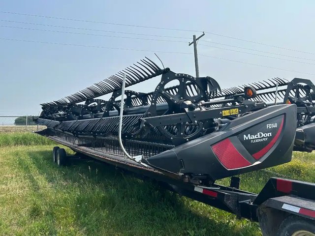2020 MacDon FD140