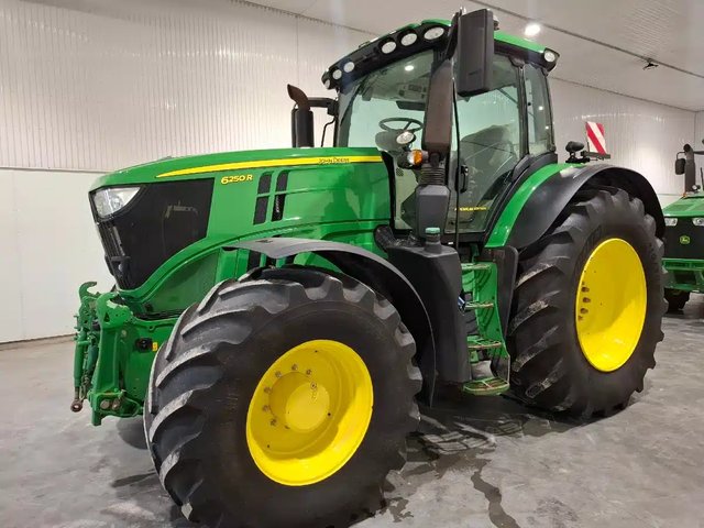 John Deere 6250R Tracteur