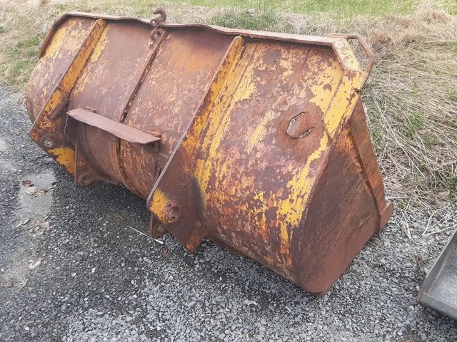 8 Godet (bucket)