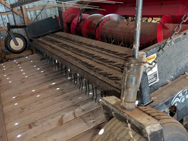 Massey Ferguson L410 Nez - Ramasseur