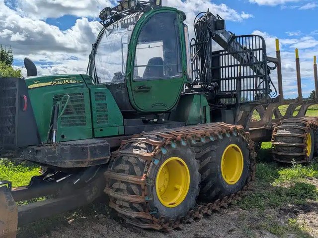 2013 John Deere 1110E Transitaire