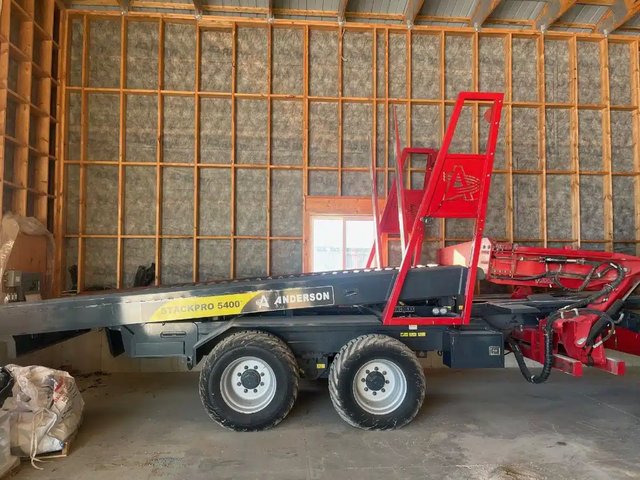 2019 Anderson STACKPRO 5400 Transporteur à balles