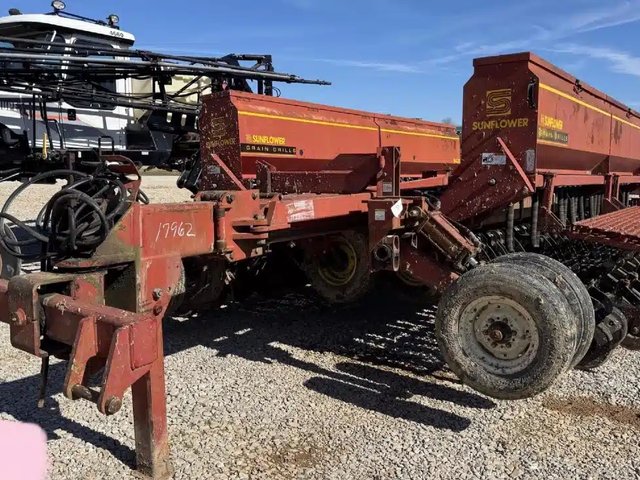 2002 Sunflower 9431 Semoir