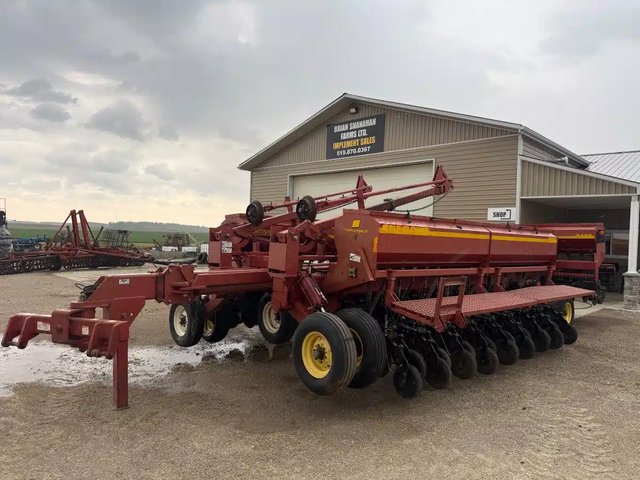 2003 Sunflower 9433-40 Semoir