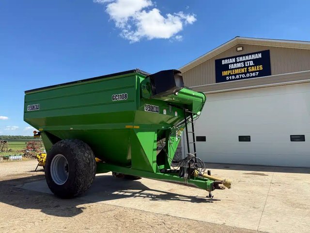 2007 Frontier GC1108 Chariot à Grain