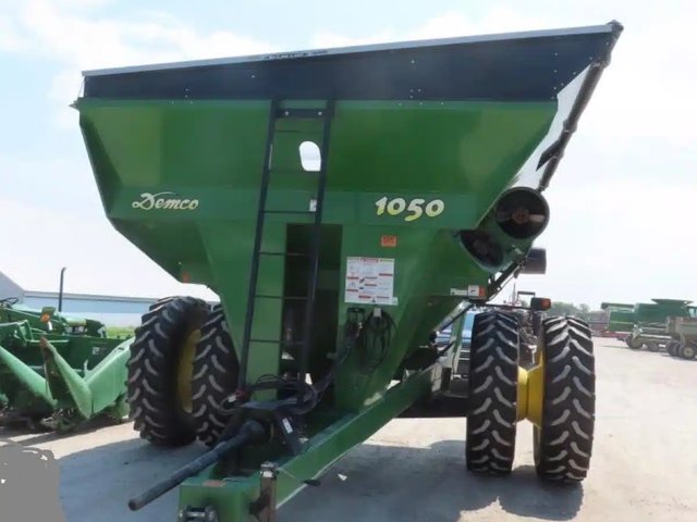 2013 Demco 1050 Chariot à Grain