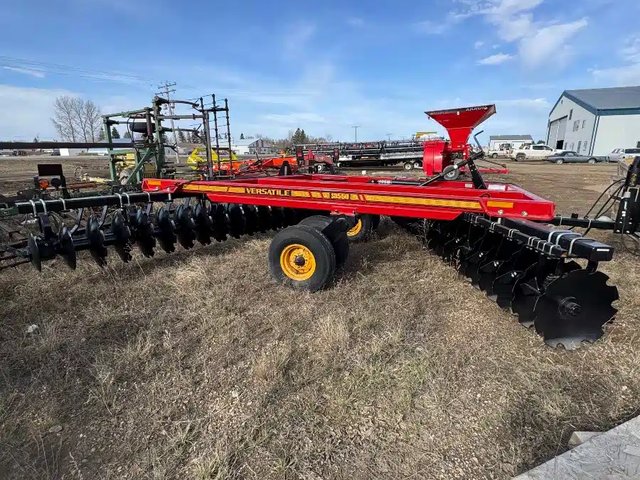 2024 Versatile SD550 Disque