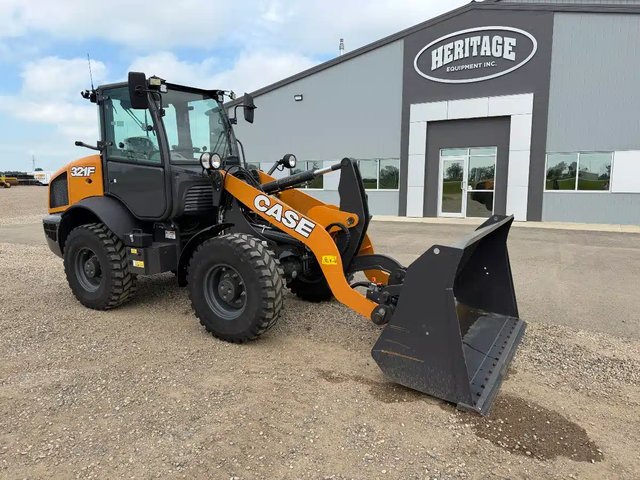 2024 Case 321F Chargeur sur roues