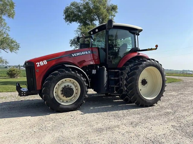 2016 Versatile 260 Tracteur