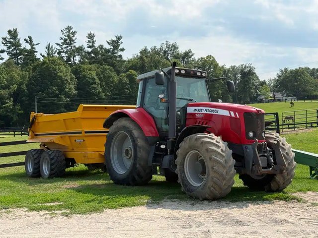2009 Massey Ferguson 7495 Tracteur