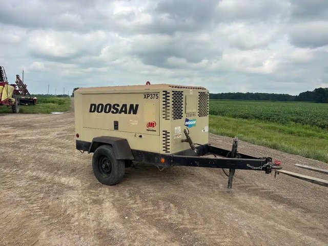 2016 Doosan 375CFM Diesel Compresseur