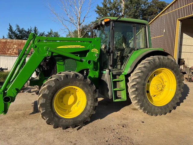 2005 John Deere 7520 Tracteur