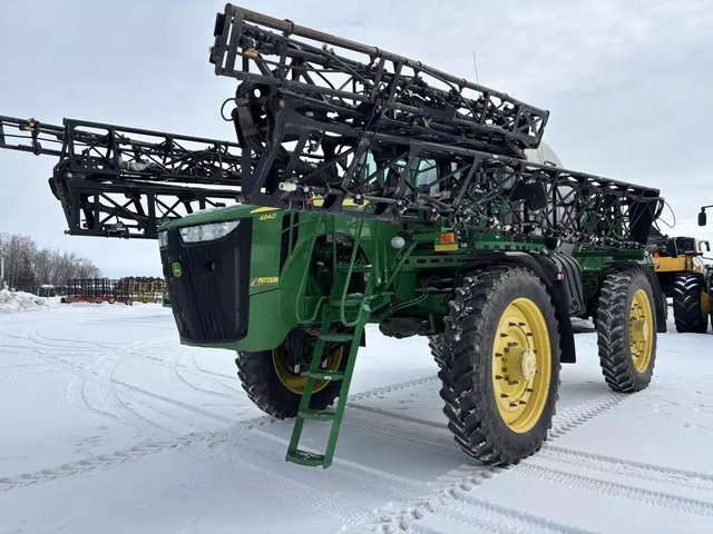 2013 John Deere 4940 Arroseur - Automoteur