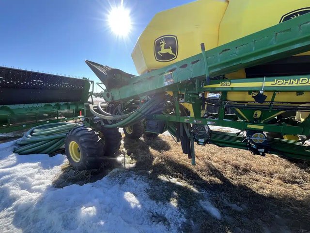 2014 John Deere 1910 Remorque pneumatique
