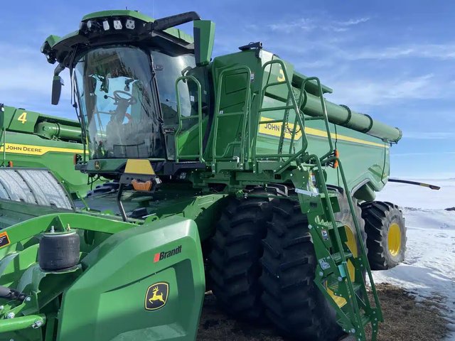 2023 John Deere X9 1100 Batteuse