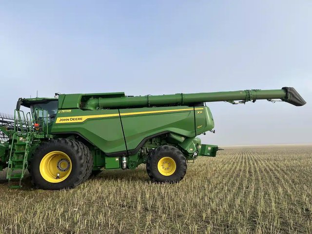 2024 John Deere X9 1100 Batteuse