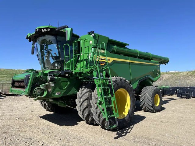 2024 John Deere X9 1000 Batteuse