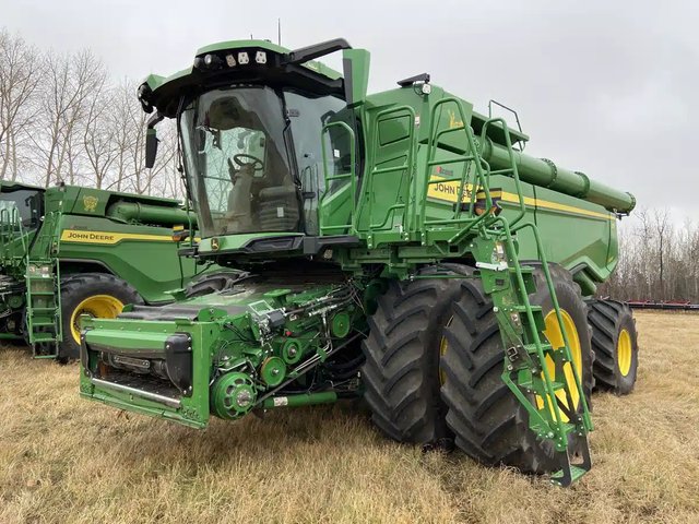 2024 John Deere X9 1100 Batteuse
