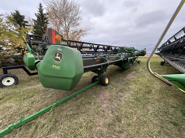 2013 John Deere 640FD Nez - Toile/Tapis