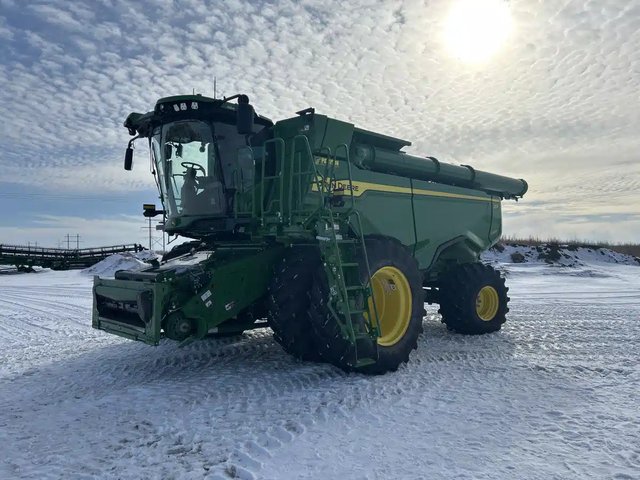 2024 John Deere X9 1000 Batteuse
