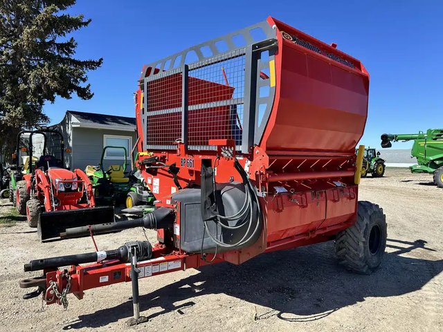 2021 Highline BP 660-100 Processeur de Balle
