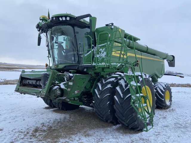 2022 John Deere X9 1000 Batteuse