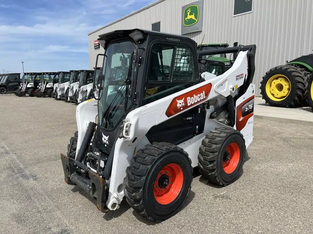 2025 Bobcat S76 chargeuse à direction à glissement