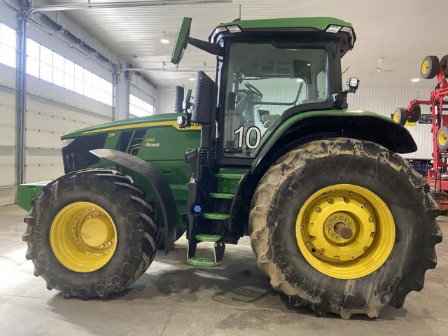 2023 John Deere 7R 330 Tracteur