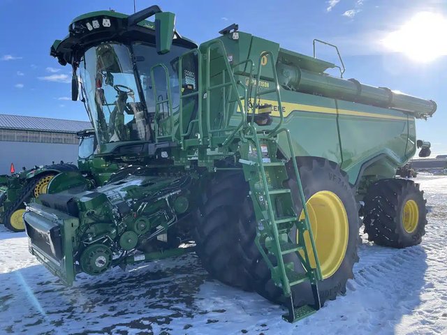 2024 John Deere X9 1000 Batteuse