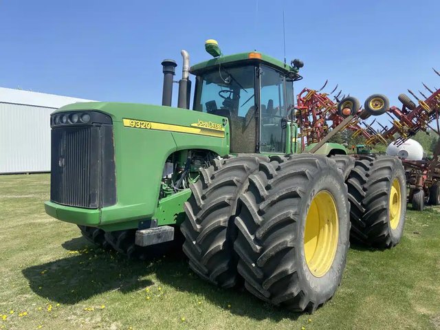 2004 John Deere 9320 Tracteur