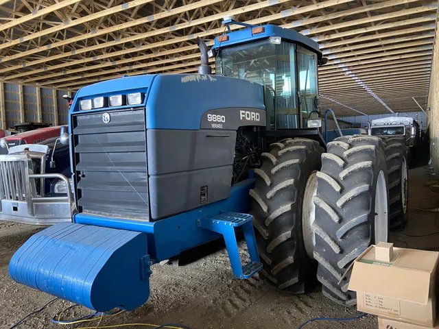 1995 New Holland 9880 Tracteur