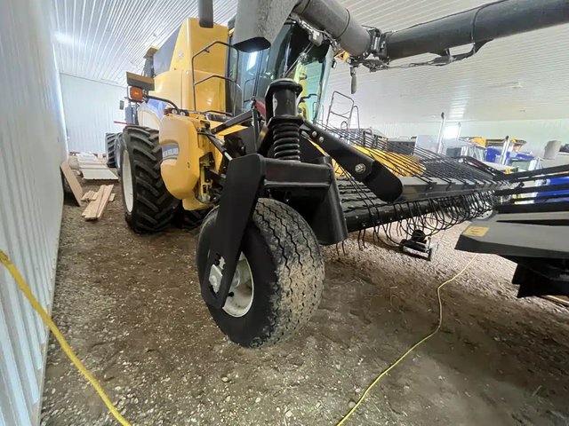 2022 New Holland 790CP Nez - Ramasseur